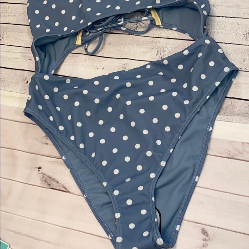 💧 LA Hearts Cabo Zip Keyhole One Piece Swimsuit - Picture 4 of 6